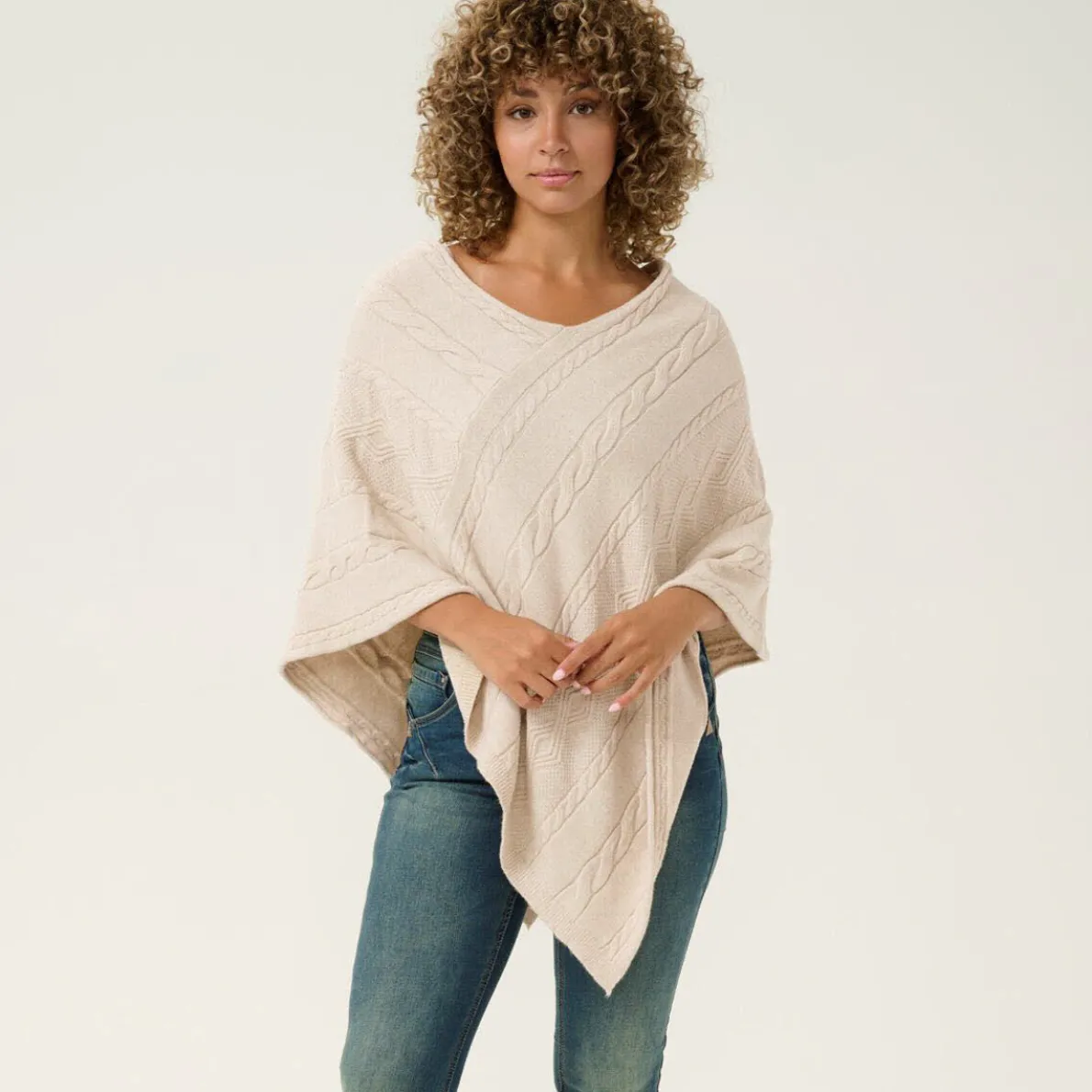 Cream Poncho CRDela Knit