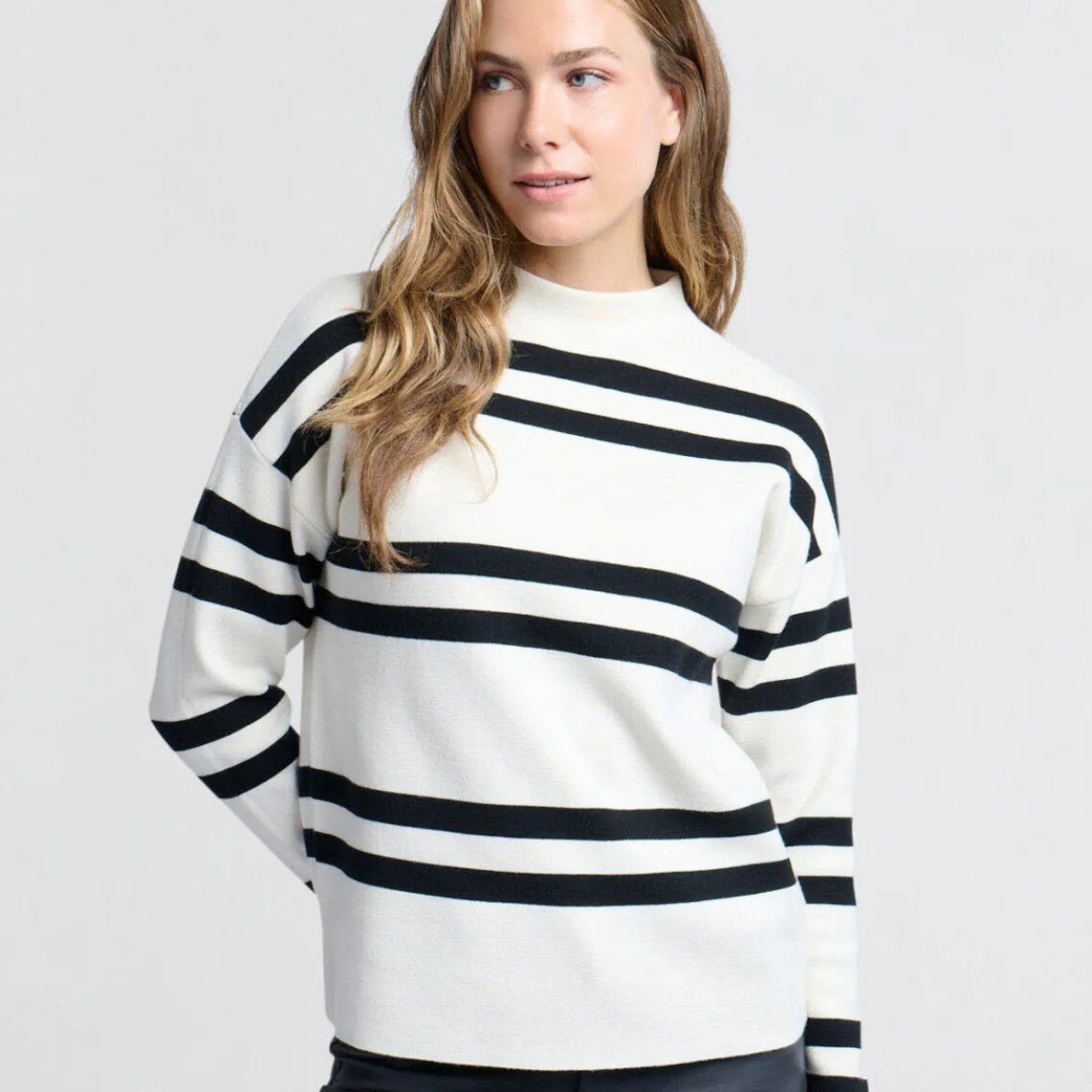 Yaya Pullover